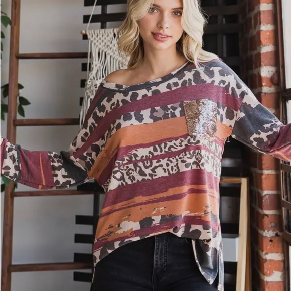 Animal print shirt with sequin pocket - Picture 2 of 4